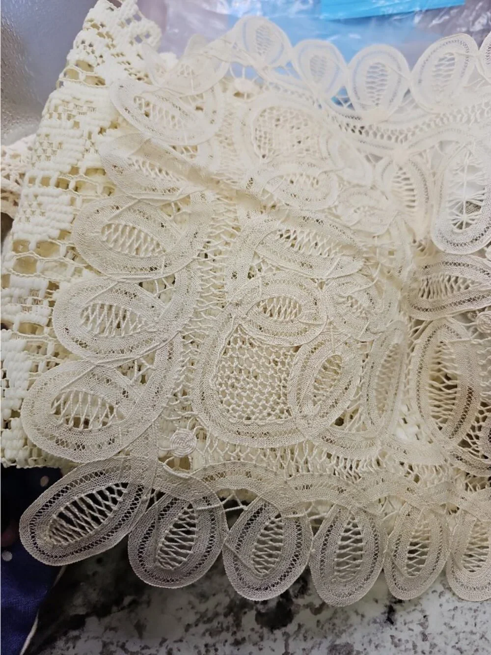 Placemat-lot Of 2 Lace Victorian